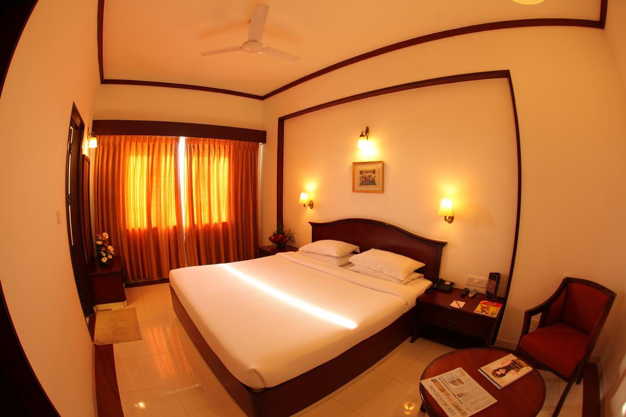 Hotel Rathna Residency Coimbatore Room photo